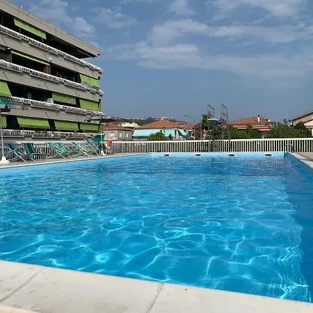 Isola Verde Apartamento Silvi Marina